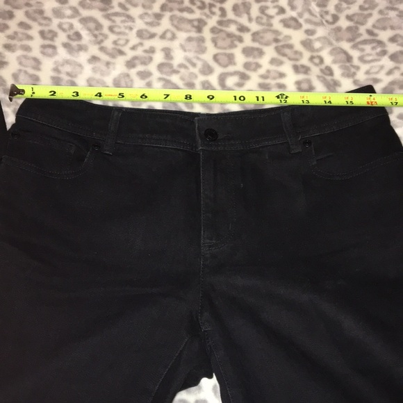 Chico’s Black Stretchy Jeans Size 1.5 Short - Picture 5 of 9